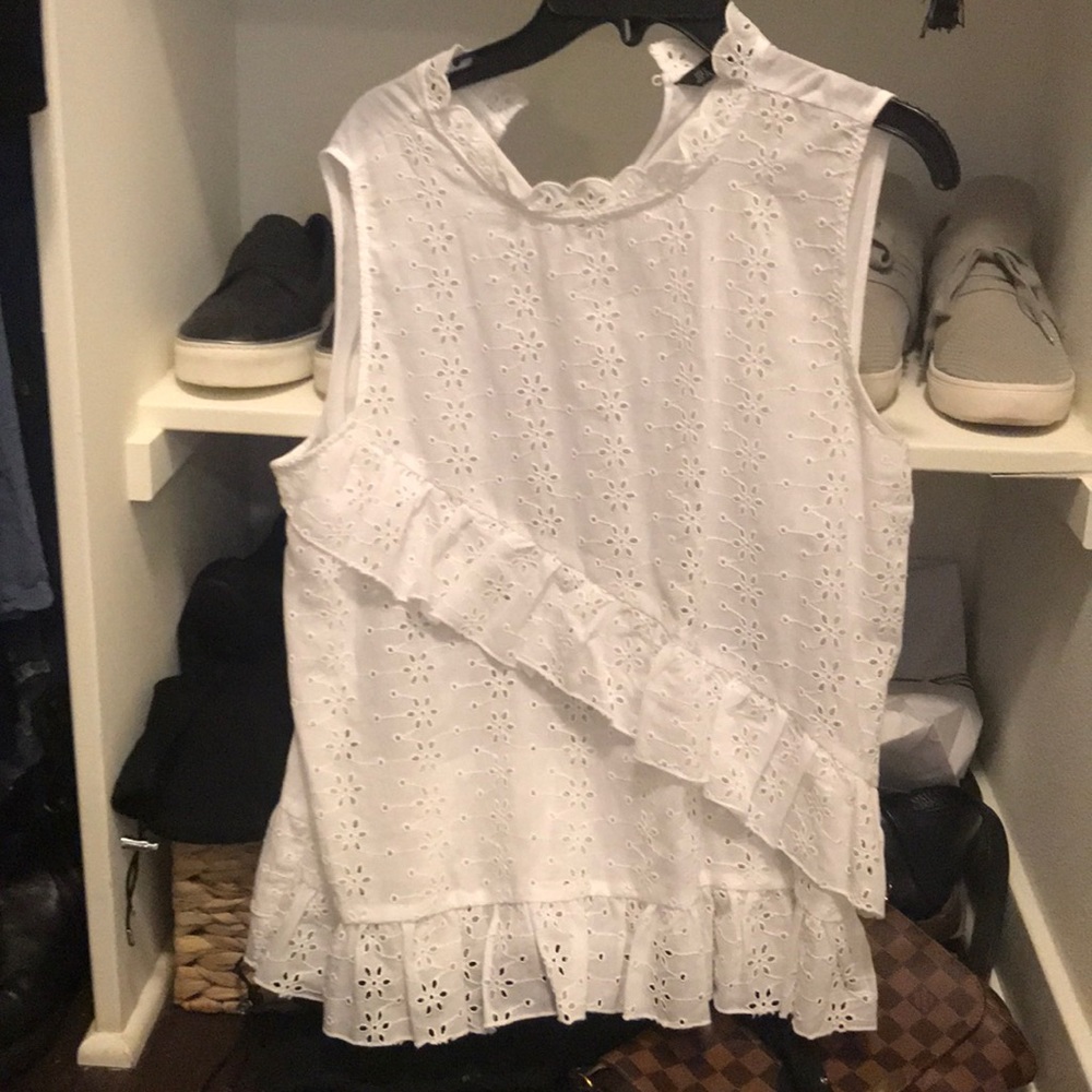 White tank